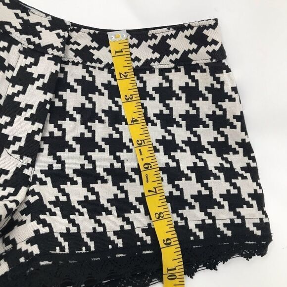 Judith March Shorts, Sz S - Picture 8 of 8